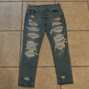 American Eagle Tomgirl/Boyfriend jeans size 6/28